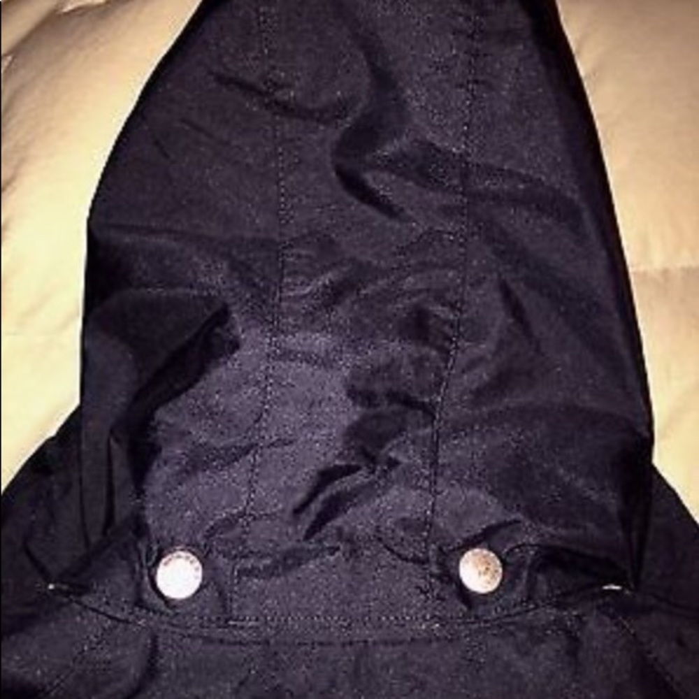 ISO Burberry detachable hood